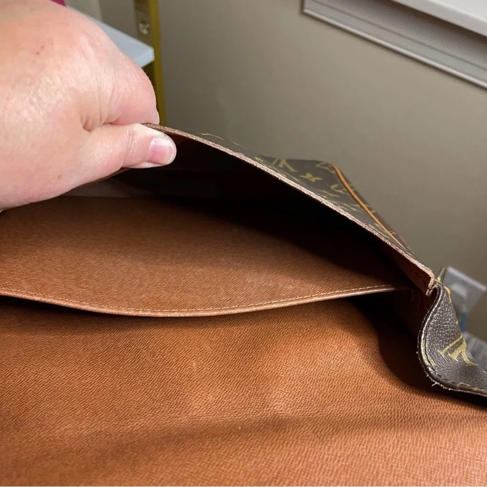 Louis Vuitton Cartuouchierre - Picture 2 of 8